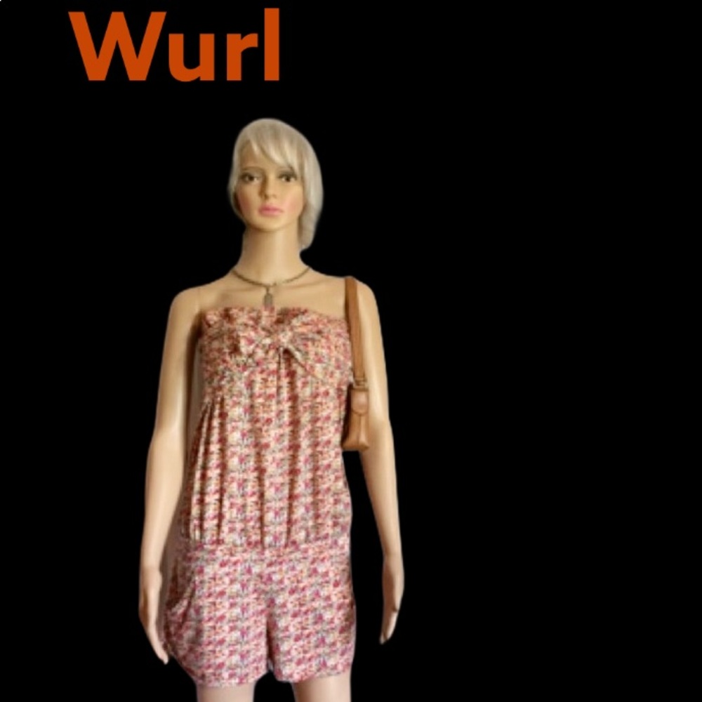 Adorable romper  by Wurl size L 🎀